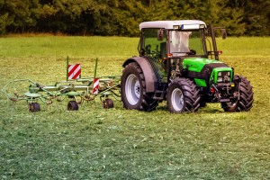 tractor al camp